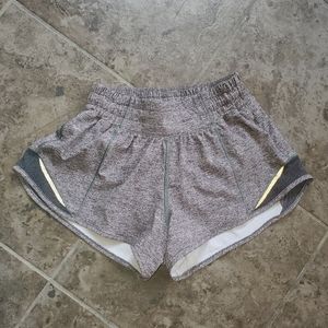 Lululemon Hotty Hot shorts 2.5" low rise size 2 heathered grey black